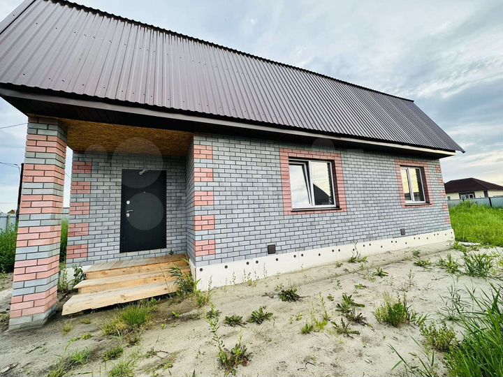 Дом 90 м² на участке 8 сот.