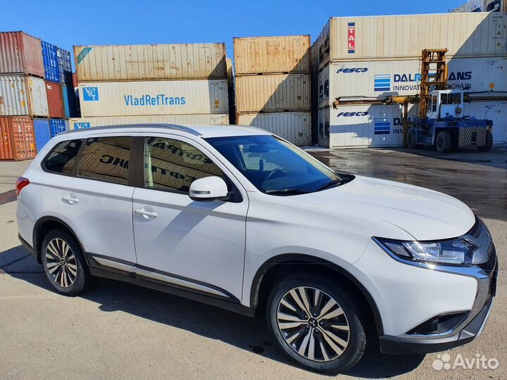 Mitsubishi Outlander 2.0 CVT, 2020, 34 500 км