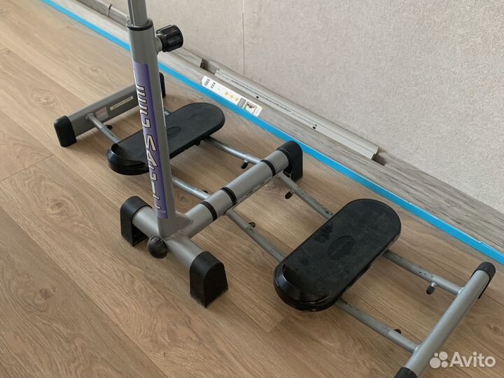 Тренажер для ног и ягодиц Leg Magic