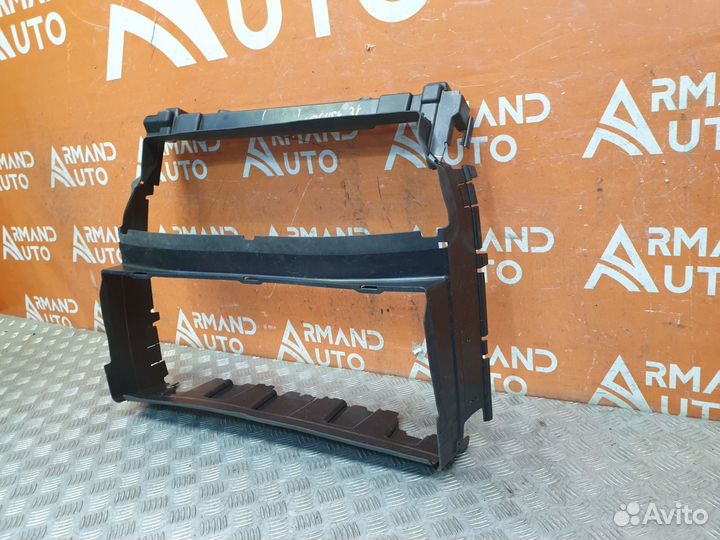 Воздуховод радиатора передний Land Rover Range