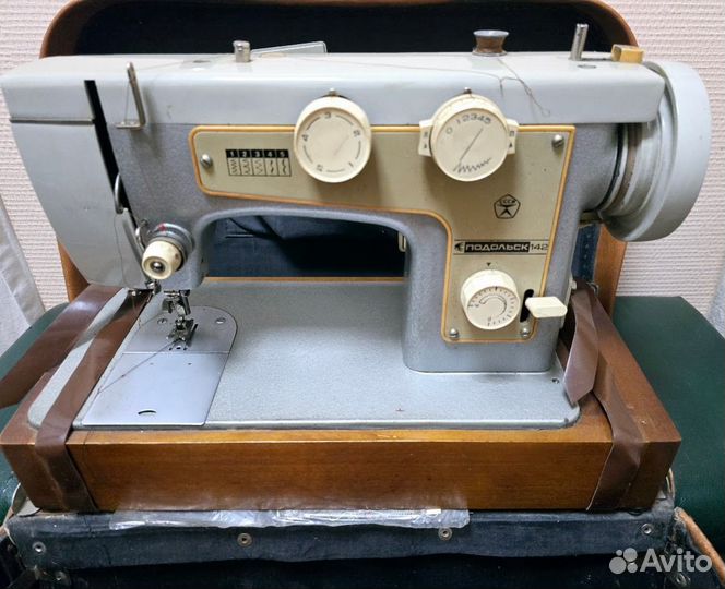Швейная машина Подольск 142