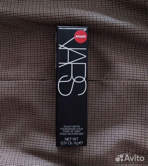 Универсальный тональный стик Nars Light Fiji
