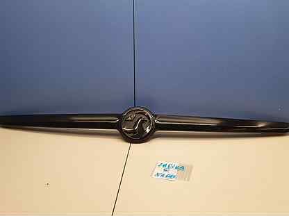 Накладка двери багажника Opel Zafira C 2011-2019