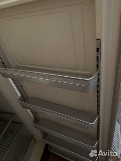 Советский холодильник ЗИЛ-64