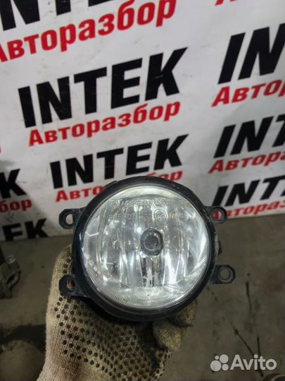 Фара противотуманная Toyota Rav 4