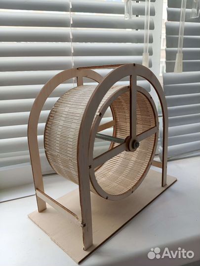 Колесо Для грызунов деревянное