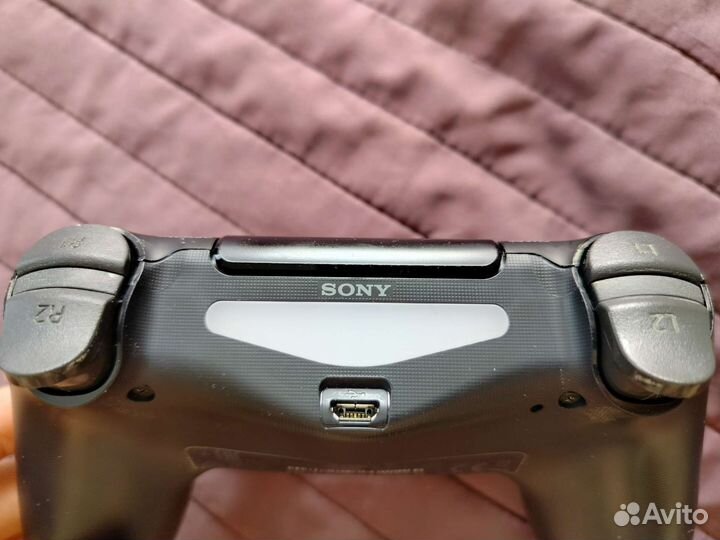 Геймпад Sony DualShock 4 v2 CUH-ZCT2E