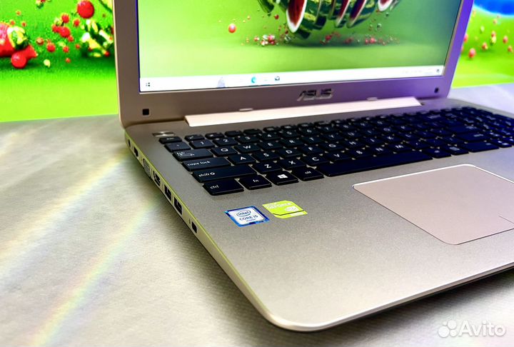 Ноутбук Asus на Intel Core i5