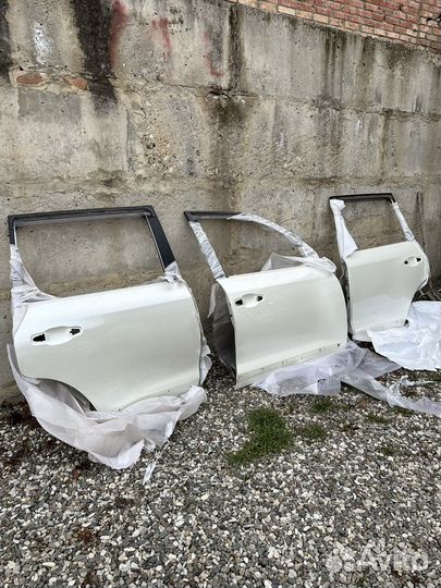 Дверь передняя правая lc200