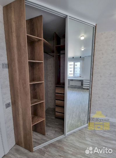 Шкаф распашной