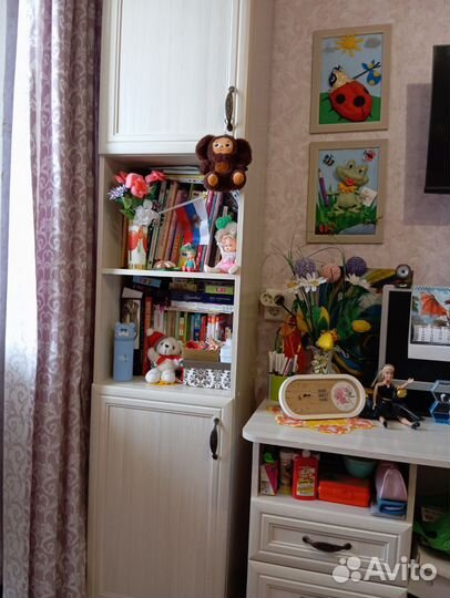 Мебель для школьника+монитор, клавиатура