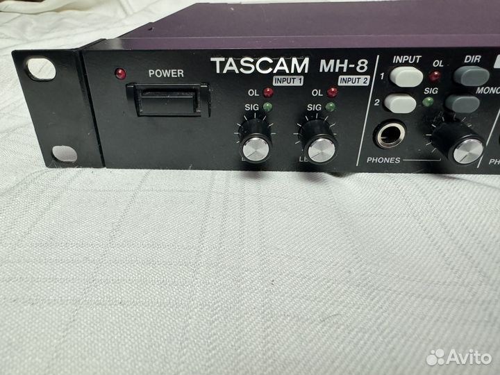 Усилитель для наушников tascam MH-8