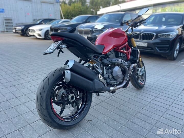 Ducati Monster 1200