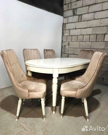 Кухонный стол и стулья. Собственное производство
