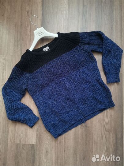 Свитер женский