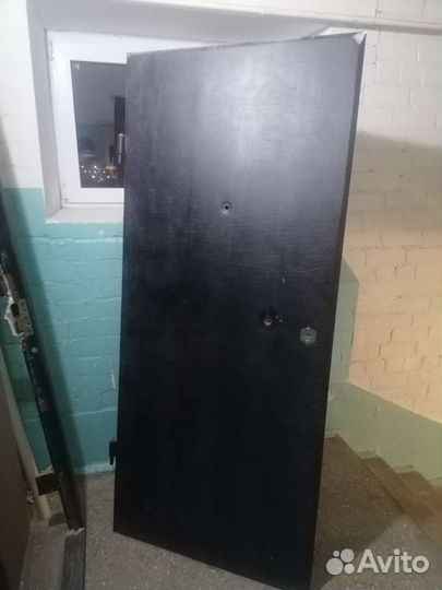 Дверь входная металлическая