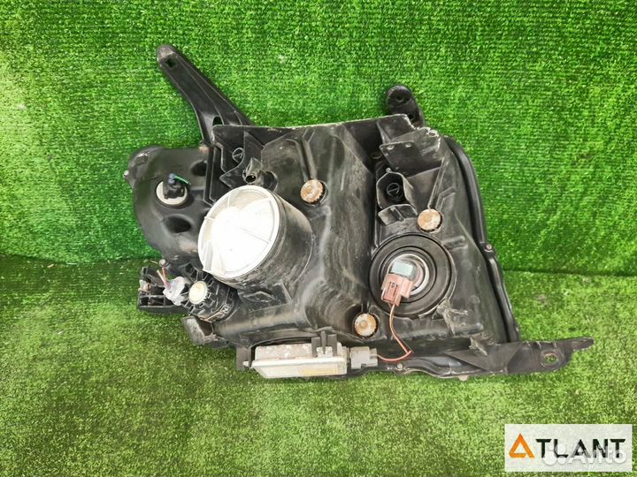 Фара передняя левая mitsubishi pajero