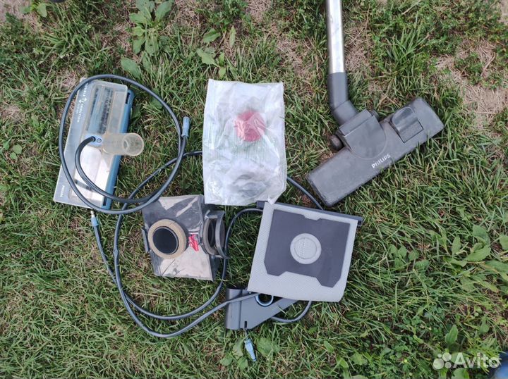 Пылесос Philips triathlon 2000