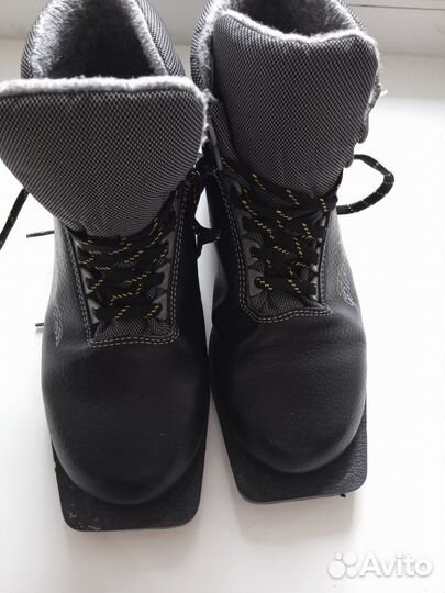 Ботинки лыжные 38 р