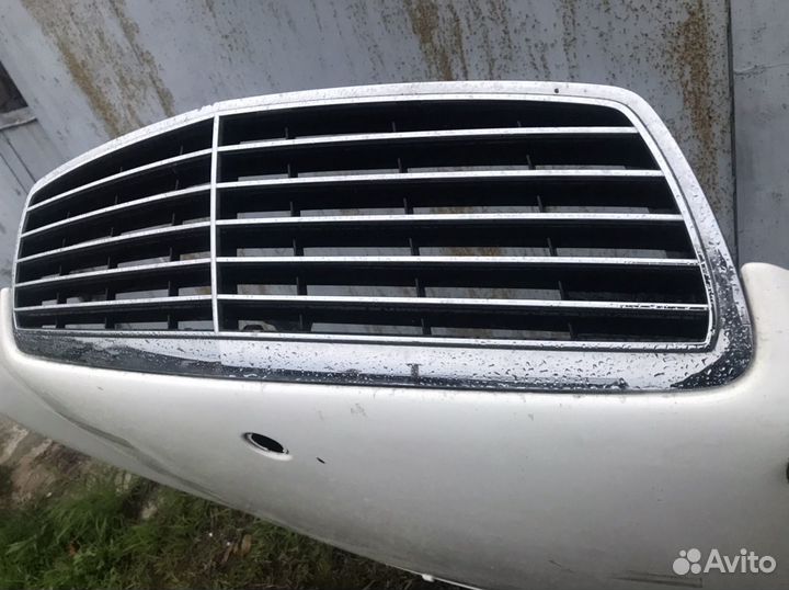 Решотка капота Мерседес w211