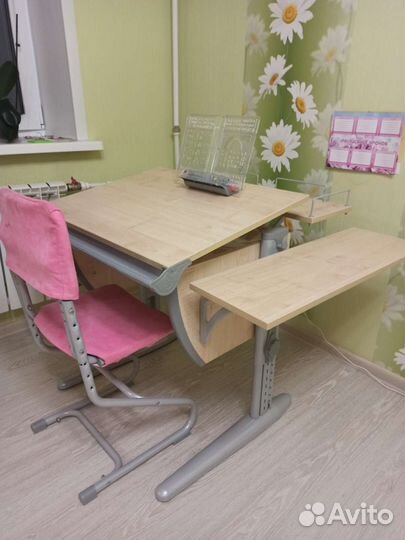 Детский письменный стол и стул бу