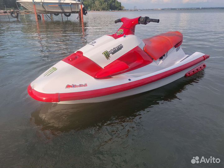 Продам гидроцикл yamaha