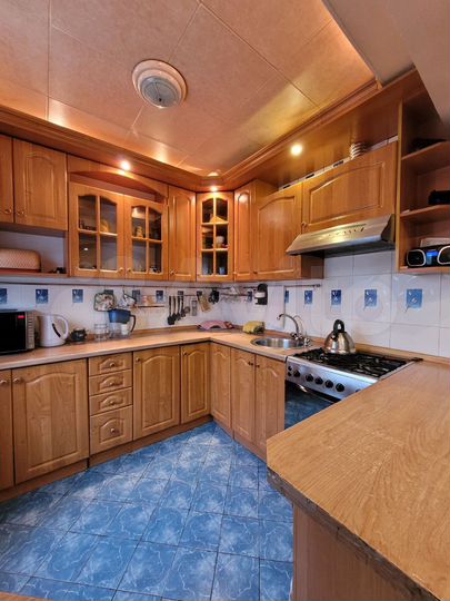 3-к. квартира, 56 м², 1/5 эт.