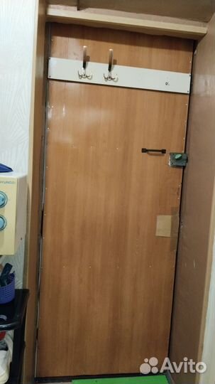 Дверь входная металлическая левая бу