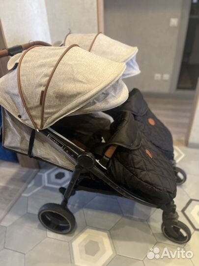Коляска для двойни