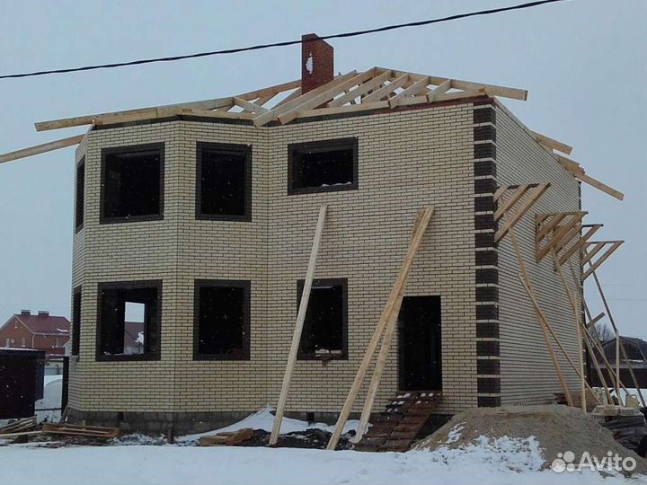 Бригада строителей