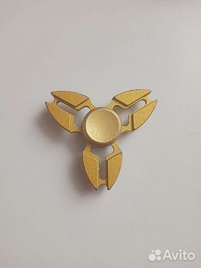 Металлической спиннер