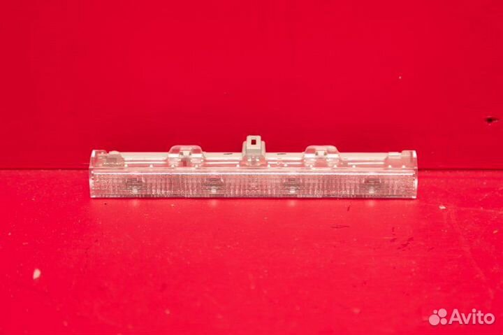 Стоп сигнал задний Toyota Land Cruiser 200 1VD