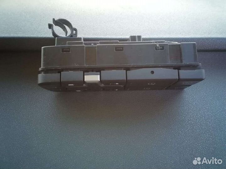 Блок управления стеклоподъемником Вольво Фш 4