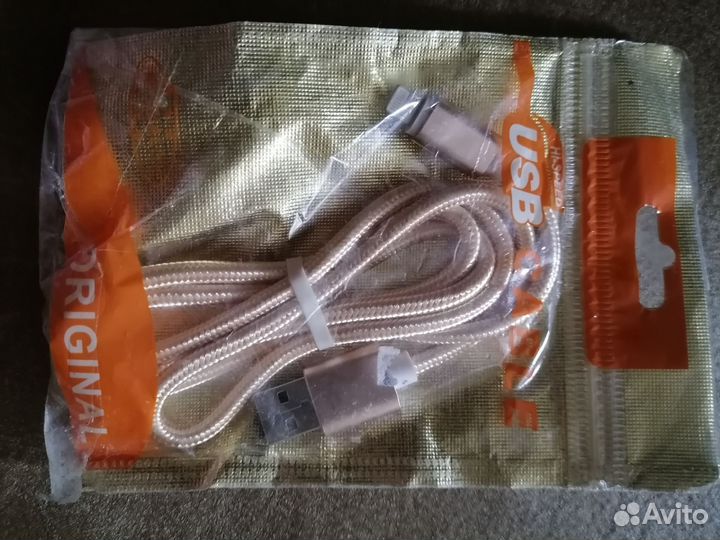 Кабель USB Lightning