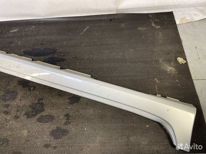 Накладка на порог правая Nissan Teana J32