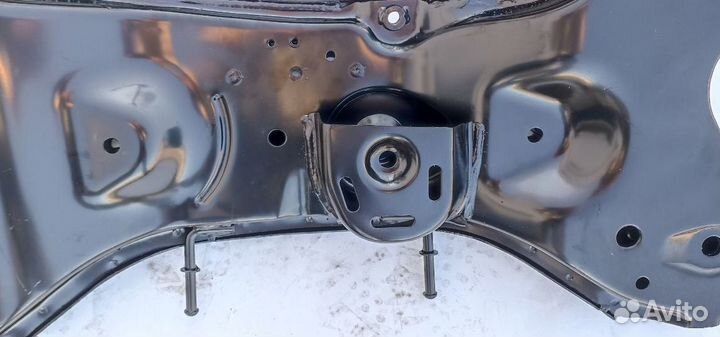 Балка подмоторная Hyundai getz