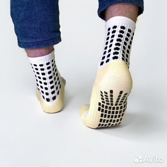 Футбольные нескользящие носки