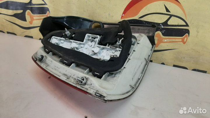 Фонарь задний правый Opel Zafira B 2008-2014