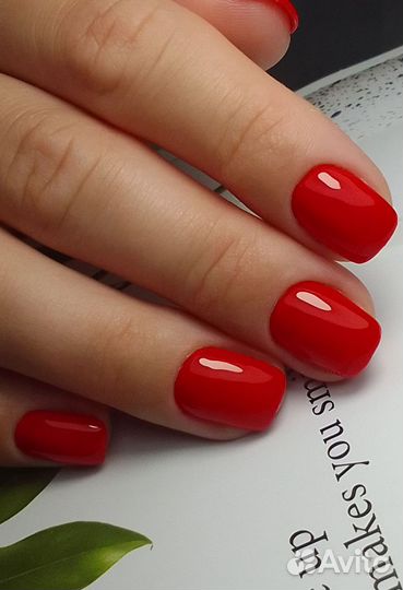 Услуги мастера маникюра