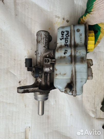 Главный тормозной цилиндр Volkswagen Polo 2013