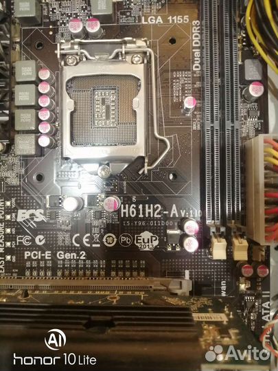 Материнская плата