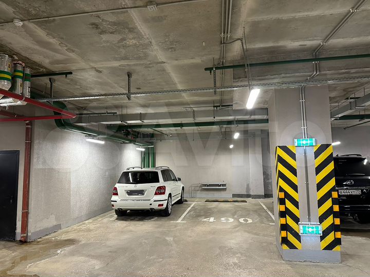 Машиноместо, 13 м²