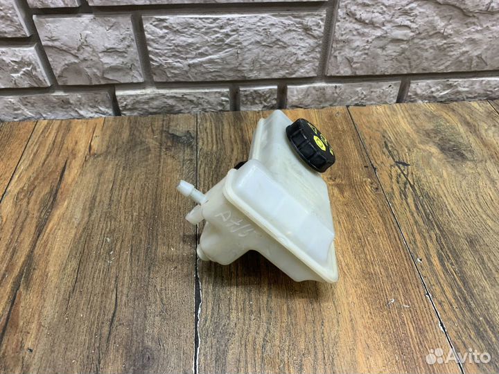 Skoda Octavia A7 Бачок тормозного цилиндра