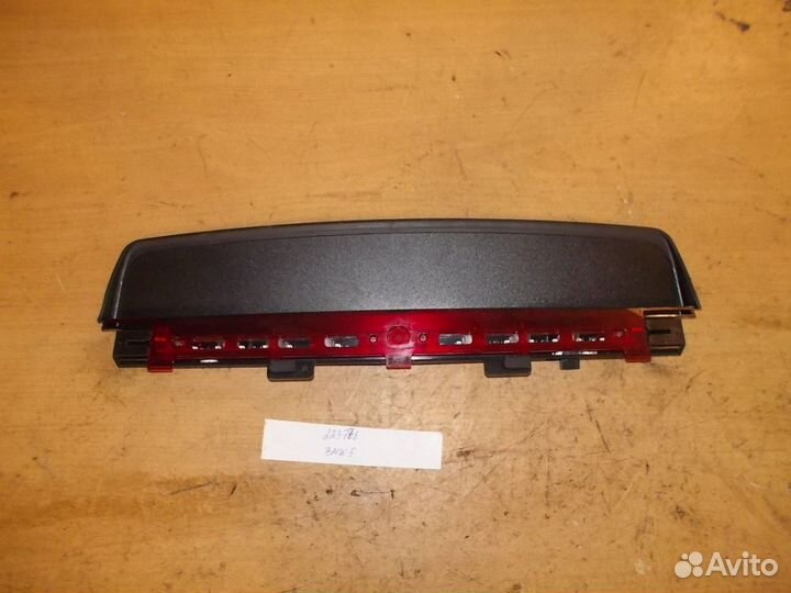 Дополнительный стоп-сигнал (BMW 5)