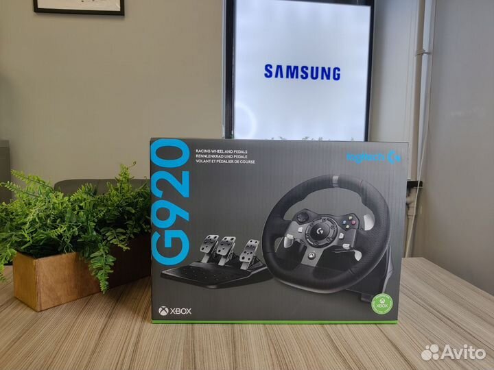 Руль Logitech G920 Driving Force