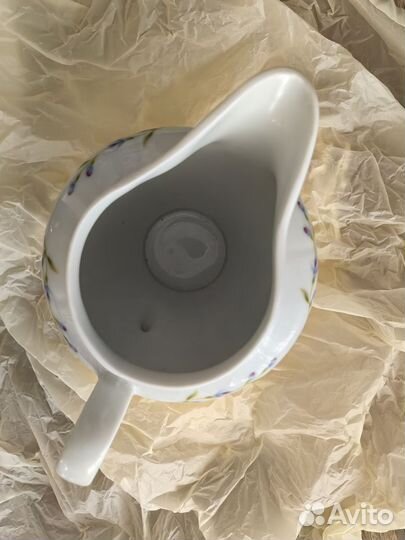 Молочник фарфоровый. Франция Porcelaine de Sologne