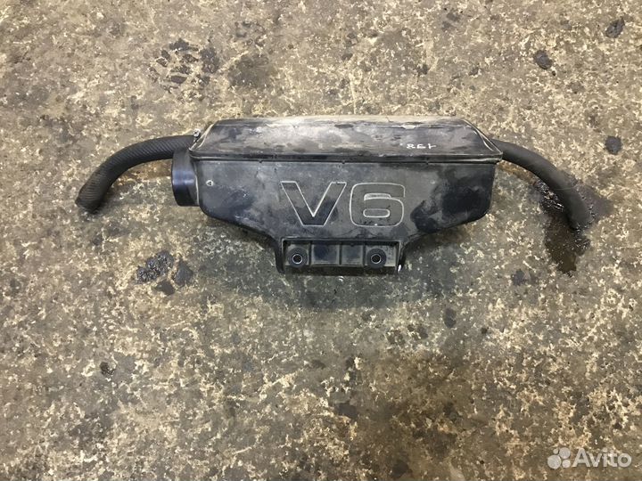 Резонатор воздушного фильтра Audi 100 С4