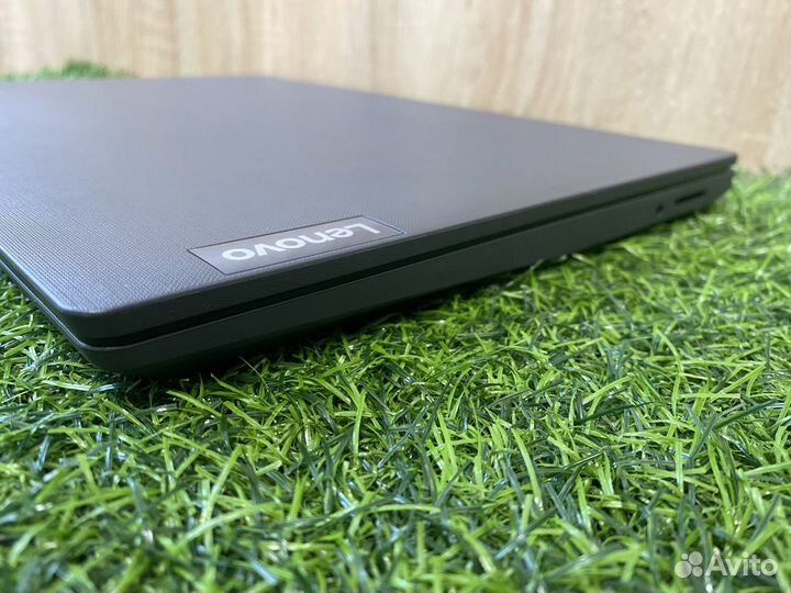 Ноутбук Lenovo V14-ADA