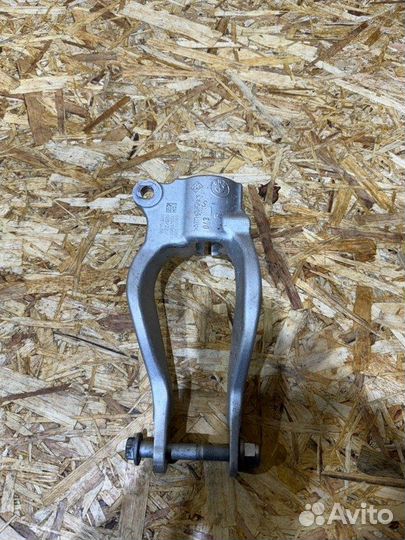 Вилка амортизатора правая Bmw 5 Серия G30