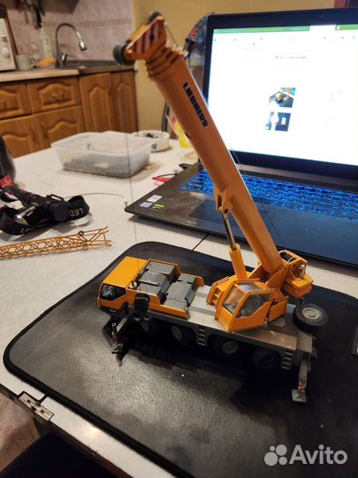 Масштабная модель Liebherr ltm-1060